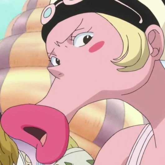 psychohamm's tweet photo. Oda one day decides to design Octopako the hottest fish woman background character ever and thinks i am not gonna be obsessed about her.... https://t.co/x8Ja6cfsI0