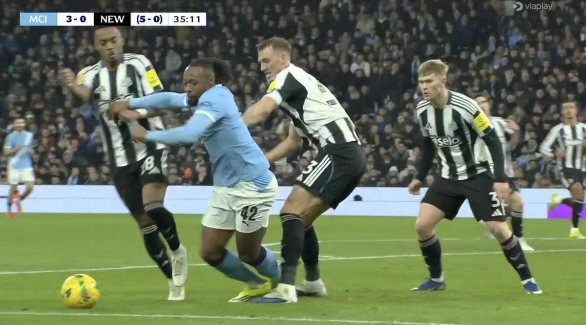 The Touchline | 𝐓 tweet media