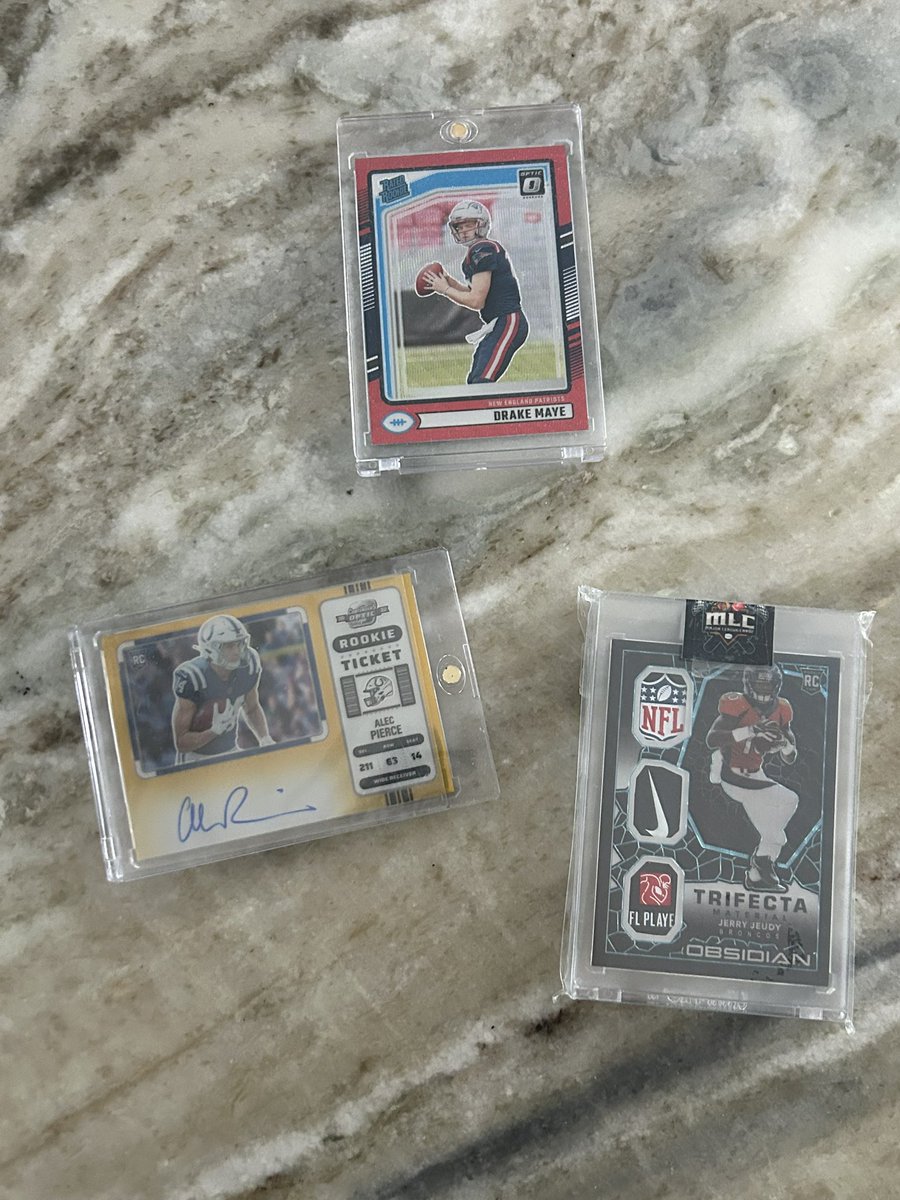 Name your price, if it’s fair I’ll accept. 

• Maye Optic Red Wave (rookie).

• Alec Pierce Optic Rookie Ticket gold Auto /10.

• Jerry Jeudy Obsidien Trifecta Material 1/1.

Retweets appreciated <a href="/ripheatcards/">RipHeatCards</a> <a href="/paullydoughnuts/">Paullydoughnuts</a> <a href="/SicilyBoysTC/">Sicily Boys TC</a>