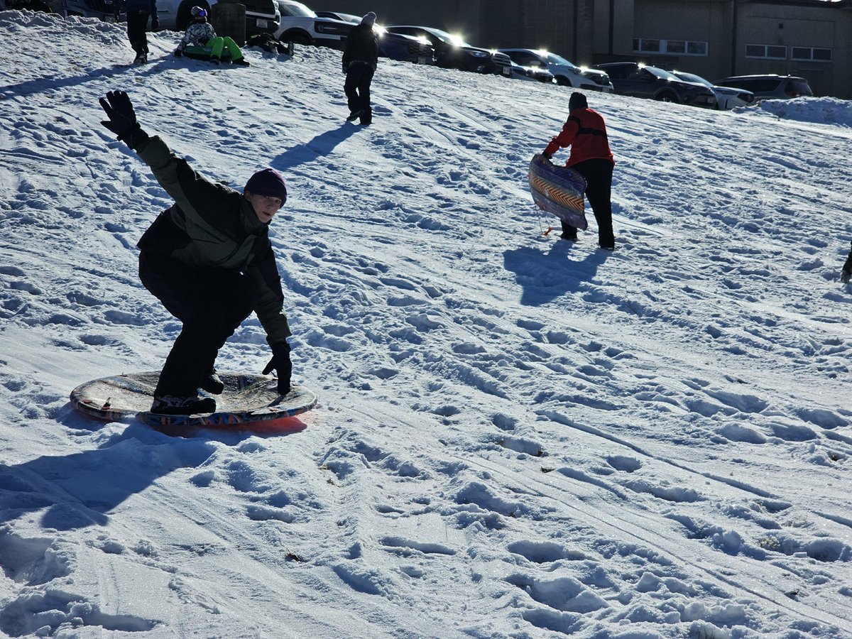 Rachel Ryan Hartley tweet media