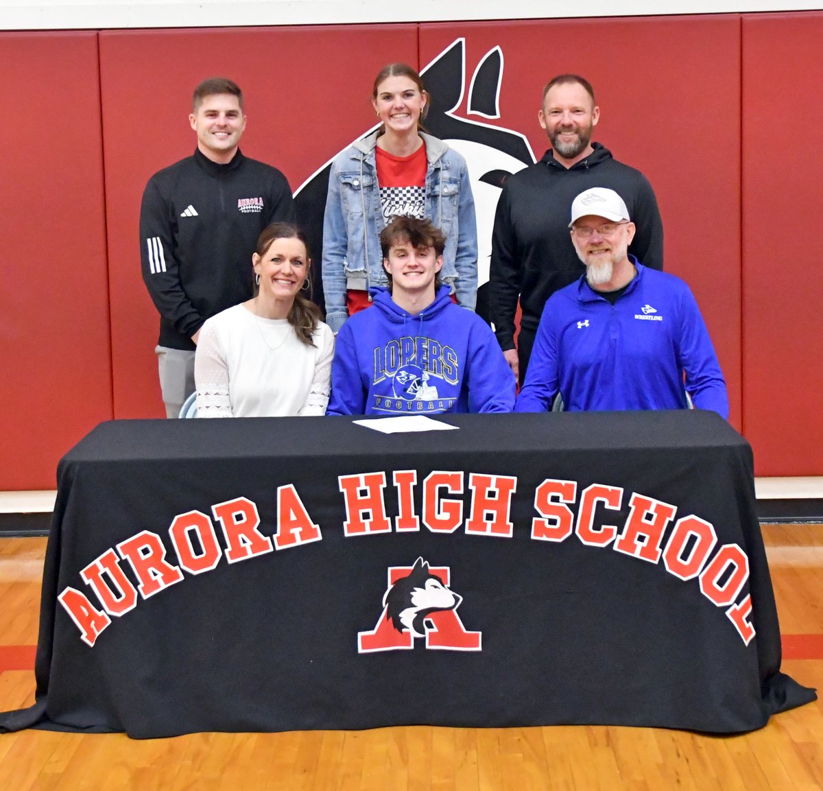 SportsANR's tweet photo. A busy afternoon at Aurora with three seniors signing on to play college sports, with all three trading red for some shade of blue. #nebpreps 

Canon Allen 🏈 UNK
Trinity Uhrmacher 🏐 Briar Cliff
Adrianna Brei 🥎 Briar Cliff https://t.co/GNi9K7vljR