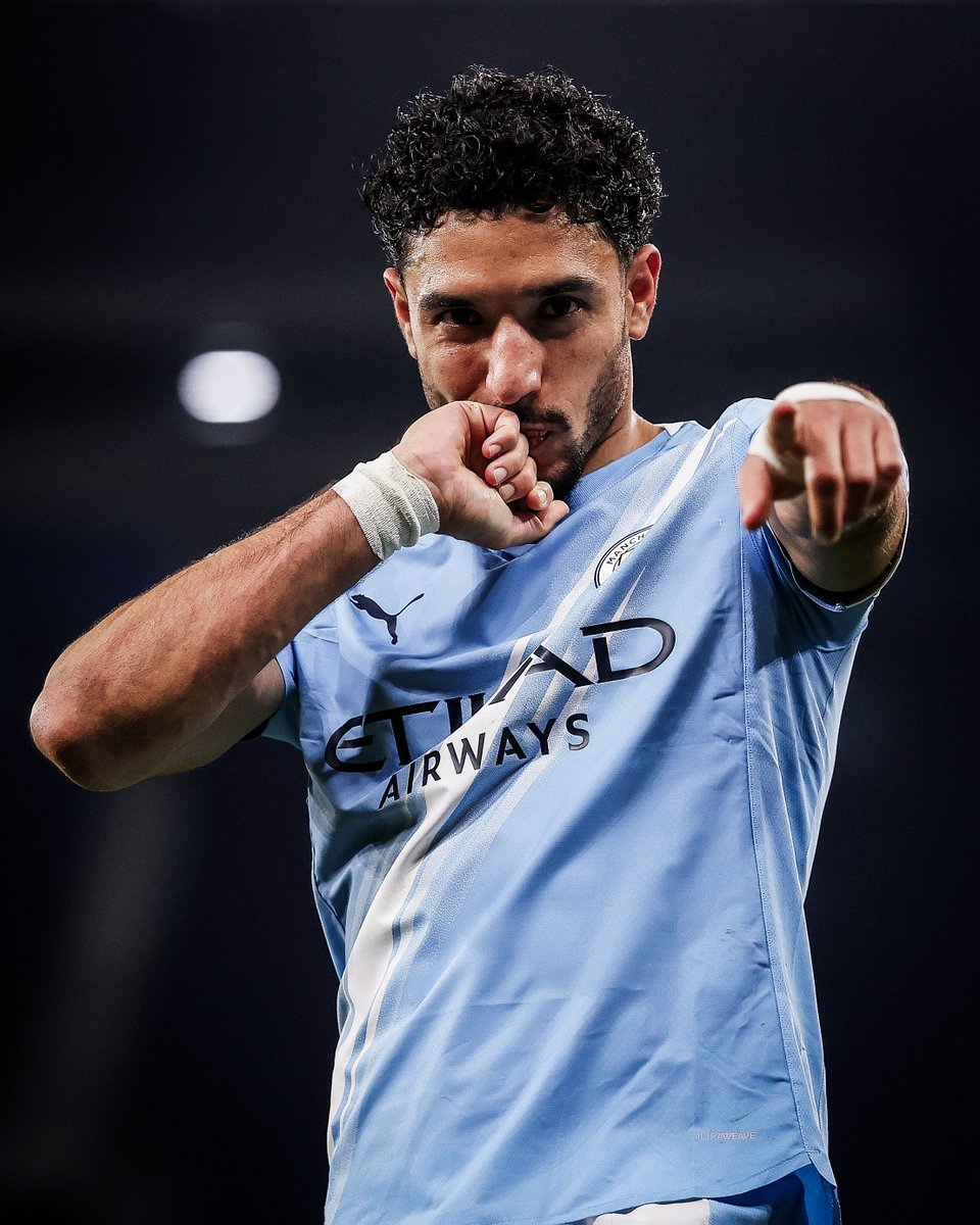 brfootball's tweet image. 7’—Man City 1-0 Newcastle (3-0 agg.)
29’—Man City 2-0 Newcastle (4-0 agg.)
32’—Man City 3-0 Newcastle (5-0 agg.)

City have been lethal in the first half 🔥