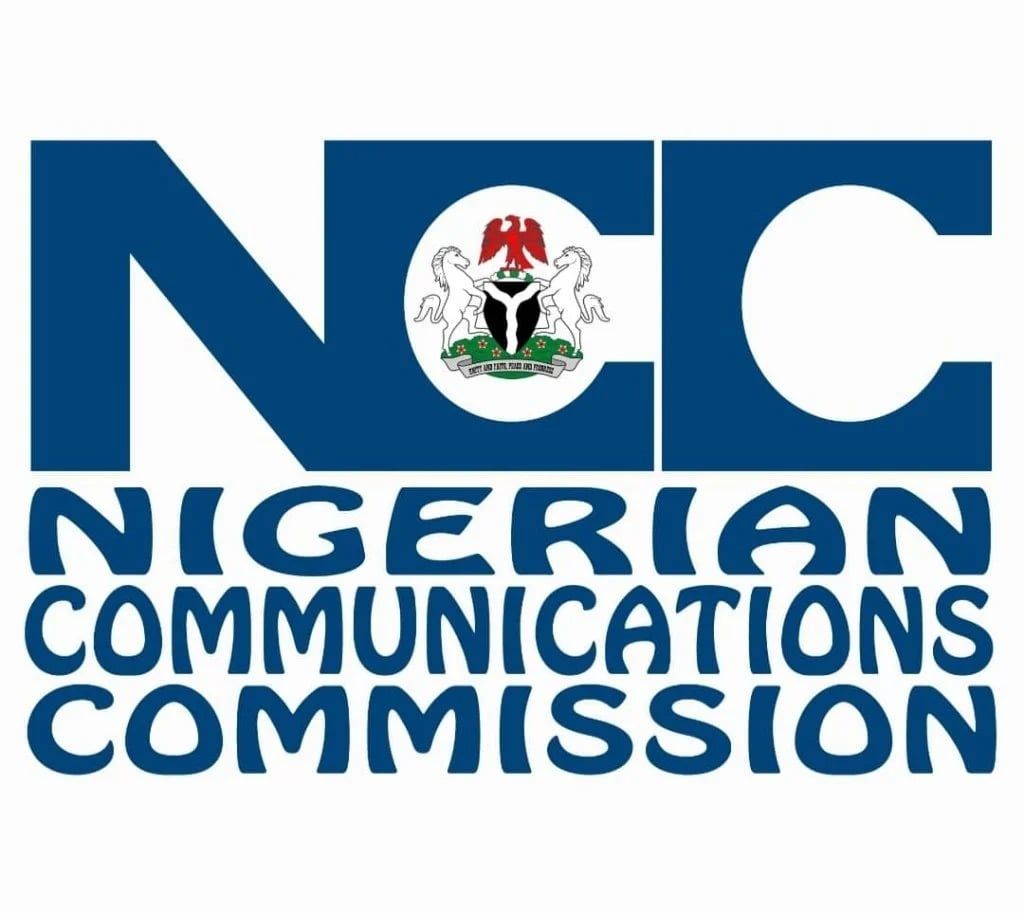 MobilePunch's tweet photo. 𝗡𝗖𝗖, 𝗡𝗦𝗖𝗗𝗖 𝘁𝗼 𝗽𝗿𝗼𝘀𝗲𝗰𝘂𝘁𝗲 𝗰𝗼𝗻𝘁𝗿𝗮𝗰𝘁𝗼𝗿𝘀 𝗳𝗼𝗿 𝗳𝗶𝗯𝗿𝗲-𝗼𝗽𝘁𝗶𝗰 𝗱𝗮𝗺𝗮𝗴𝗲

𝗥𝗲𝗮𝗱 𝗠𝗼𝗿𝗲: https://t.co/L7tTK2ocYe https://t.co/k7nbzUvnAC