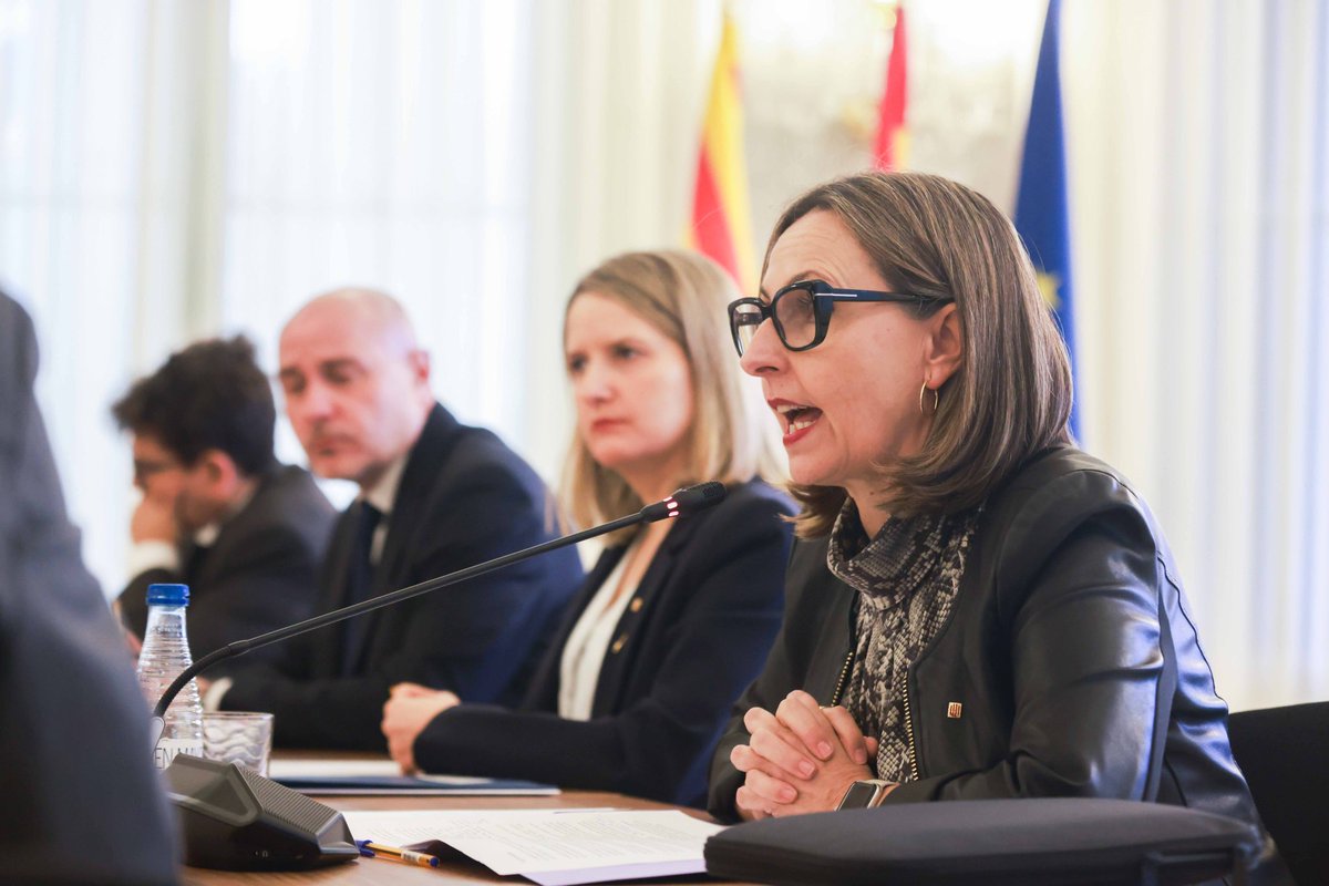 Eva Menor tweet media