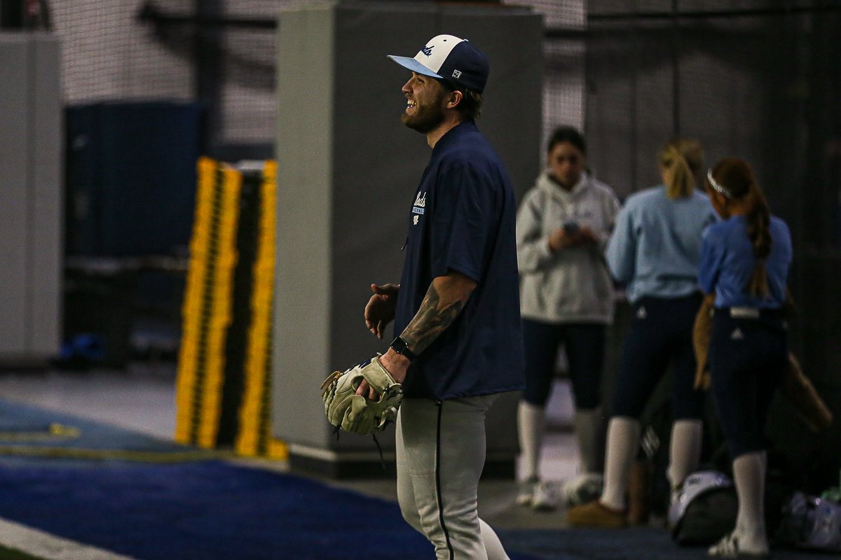 IchabodBSB's tweet photo. Last round of work before heading to the Sunshine State! #GoBods 

Opening Day 🔜
#GoBods https://t.co/tAVSQhYvfT