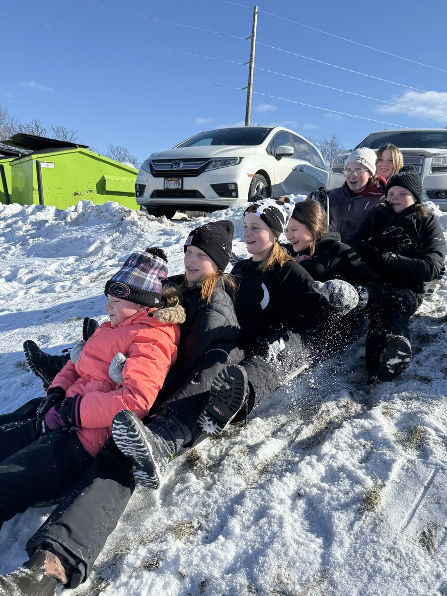 Maggie Simenson tweet media