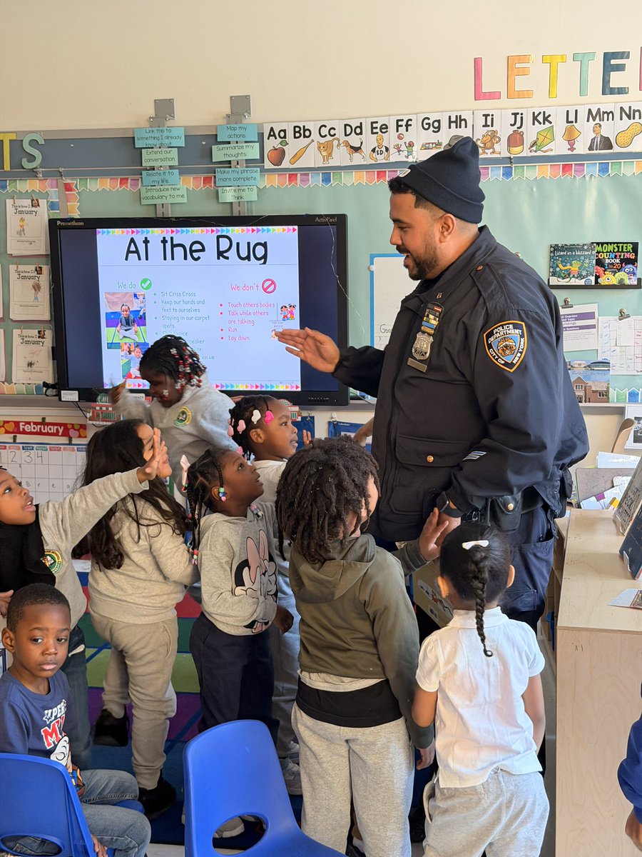 NYPD 40th Precinct tweet media