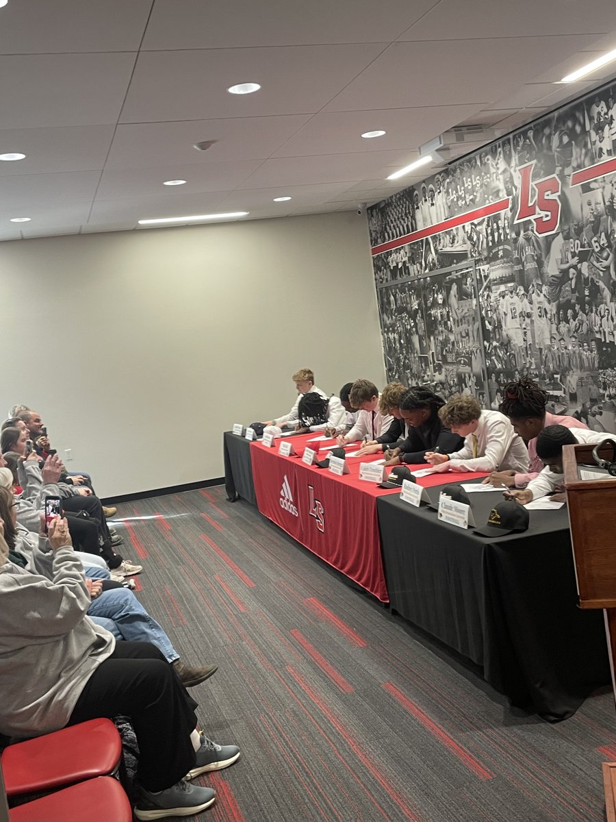 La Salle Athletics tweet media