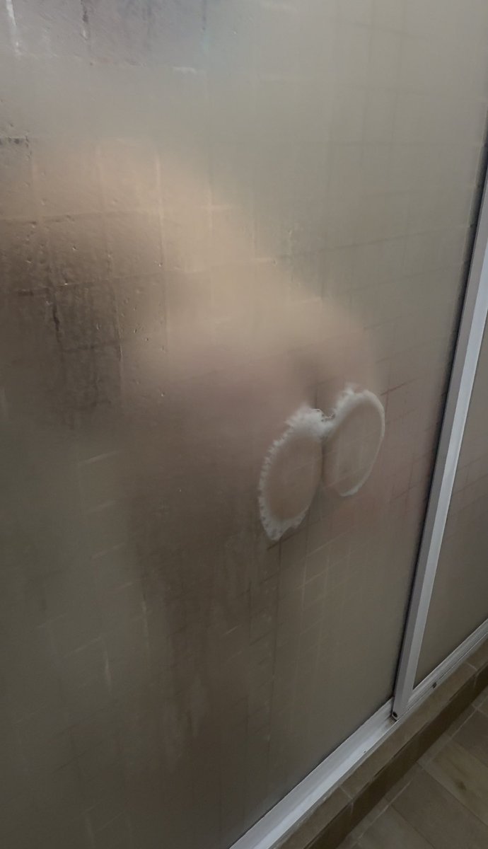 Aneshy_86 tweet media