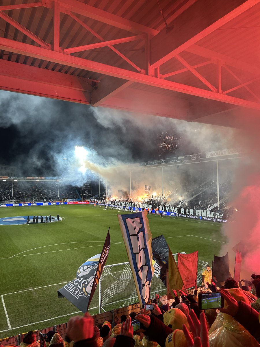 Luke James tweet media