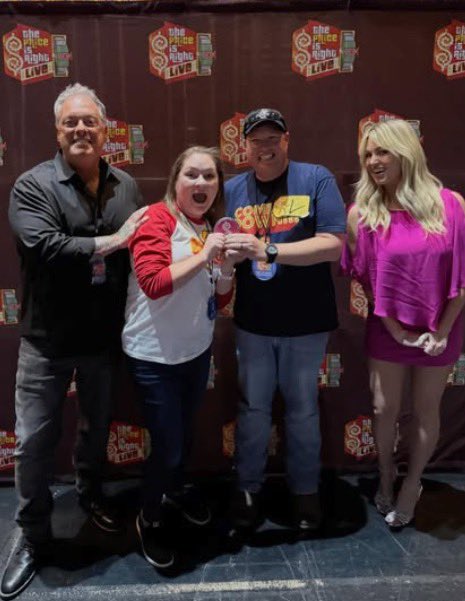 Our VIP Meet &amp; Greet Experience package 📸

Learn more on our website!

Thank for tagging us Taylor 👏