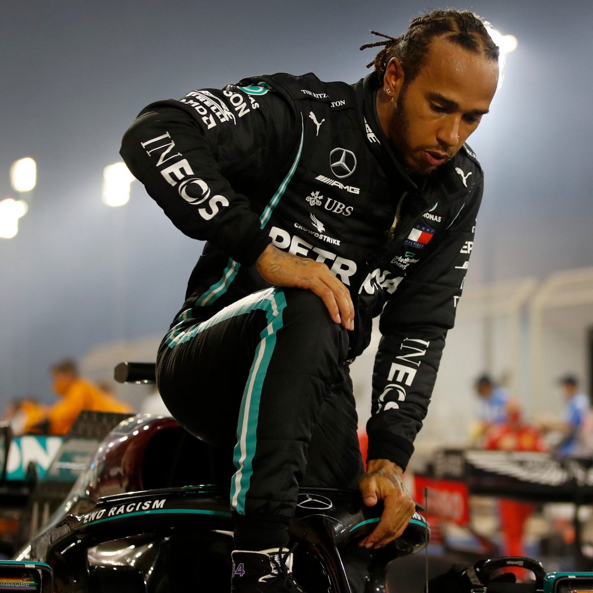 F1GuyDan's tweet image. 🏆 A timeline of Mercedes' milestones:

1st win - Juan Manuel Fangio
100th win - Lewis Hamilton

1st pole - Juan Manuel Fangio
100th pole - Lewis Hamilton