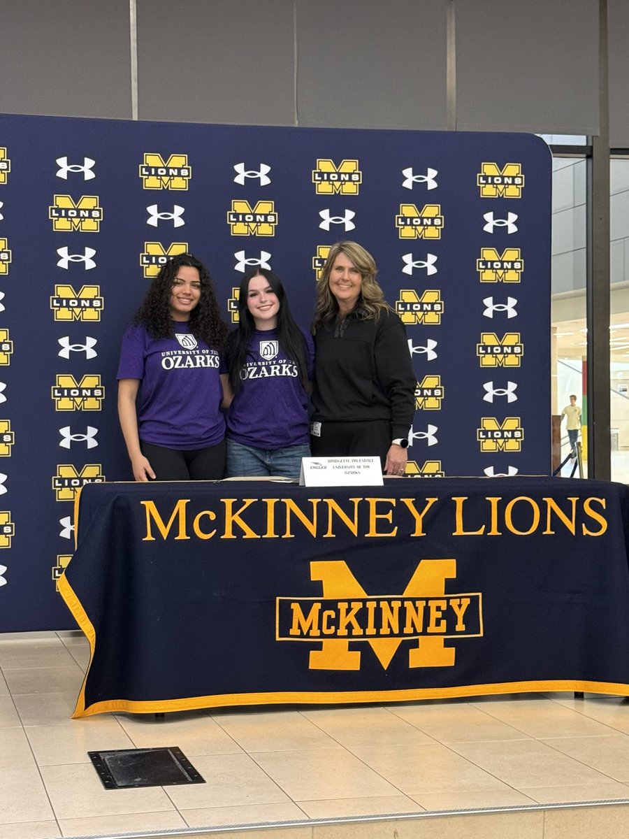 mhslionettessoc's tweet image. So proud of Bridgette on officially signing to continue her soccer career at the next level! 💙💛 Your hard work and dedication have paid off, and we can’t wait to watch you shine. Once a Lionette, always a Lionette.

#NextLevelLionettes #PrideOfMcKinney #DBB #GoldStandard #THE