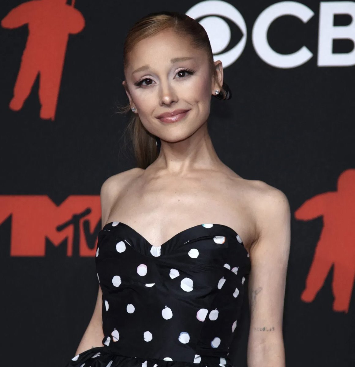 Gabourey Sidibe on getting to work with Ariana Grande in “American Horror Story” Season 13: 

“Yeah, I’m coming back, which should be really fun. No, we’ve never worked together, but I’ve danced with her at a party or two and she’s a fun girl. I think she’s great. I remember she