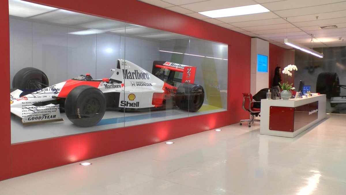 f1v8v10v12 tweet media