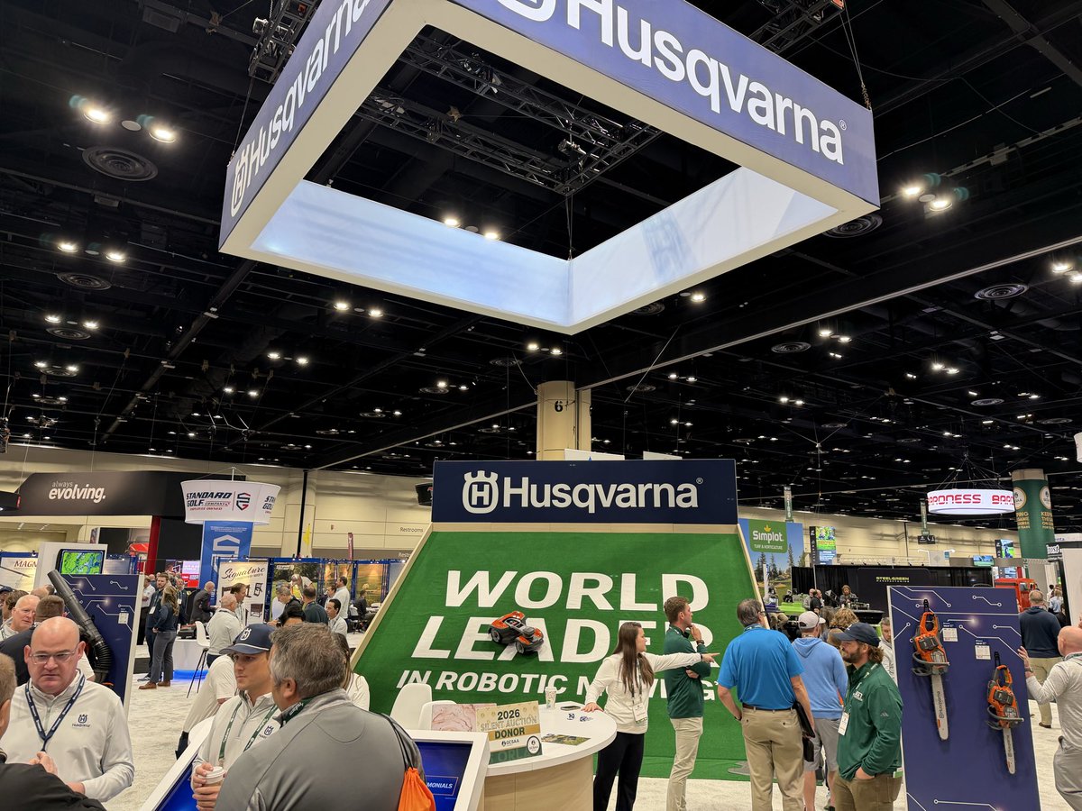 MTEequipment's tweet photo. Smithco Inc. announced that we are their 2025 Dealer of the Year!
Shout out to #TeamMTE and everyone at Smithco for all of their hard work last year!
A great start to the first day on the show floor at #GCSAA Orlando!
#smithco #turfcare #mteequipment #northeast https://t.co/eLvHNHQ2yc