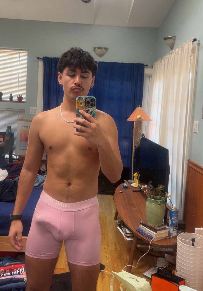 AlexanderR__00's tweet photo. Skims valentines 🙂‍↕️💘 https://t.co/XOW91wz1bb