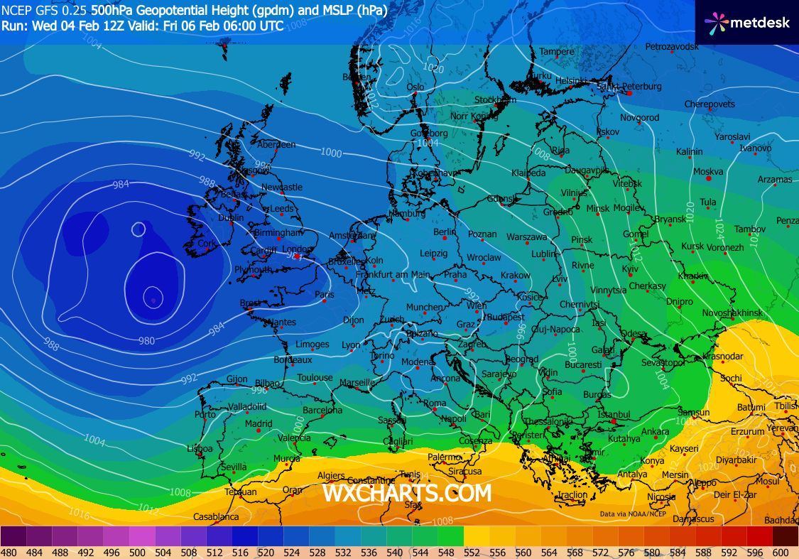 Mentre parte della Penisola è ancora interessata dal maltempo e dall’azione di una bassa pressione, ecco che alle porte del Paese c’è già un’altra depressione pronta a interessarci nella giornata di venerdì 6 febbraio.

Al momento sono in corso piogge e rovesci soprattutto al