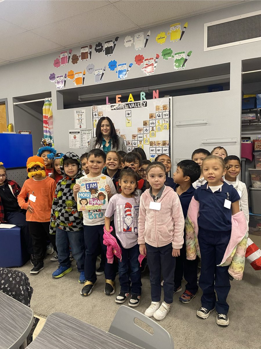 _IreneAhumada's tweet image. Keep believing Aztecs! Loved reading to you! @YsletaISD @zeila_wittke @LancasterAztecs