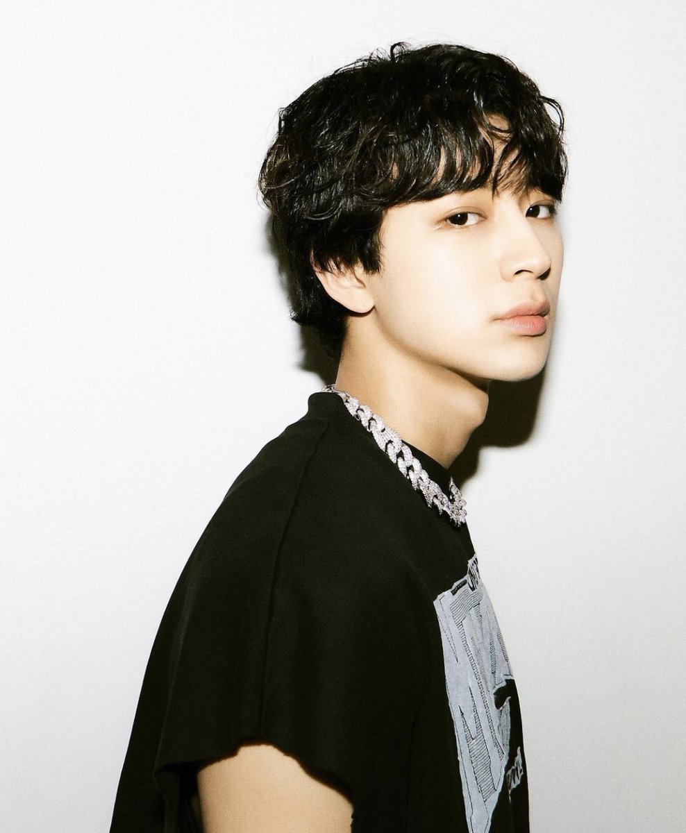 iKON BASE tweet media