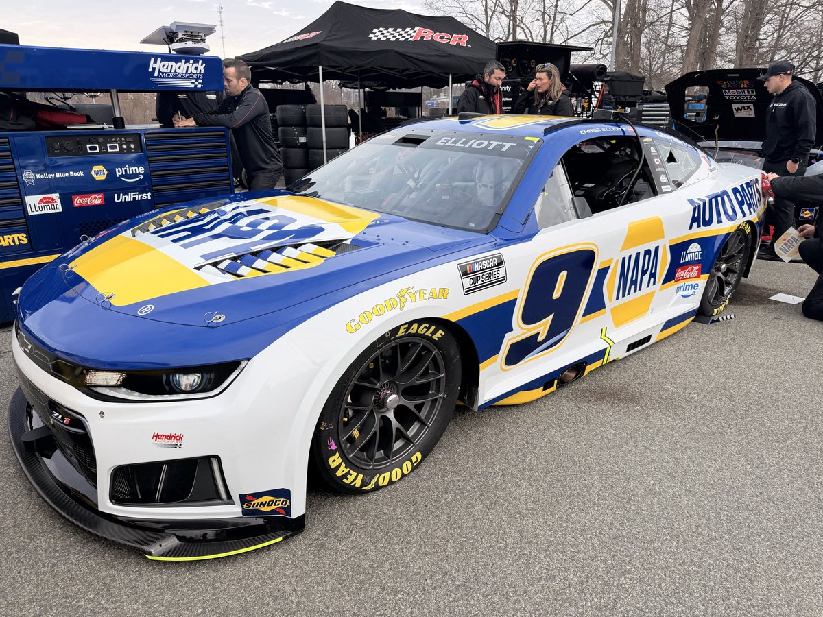 NAPA Racing tweet media