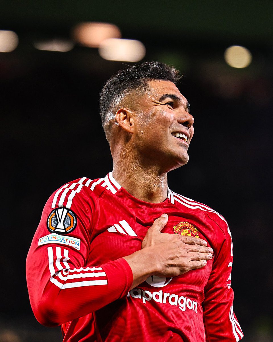 SimplyUtd's tweet photo. South American players with the most goals in Manchester United history:

🇦🇷 34 - Carlos Tevez
🇦🇷 27 - Alejandro Garnacho
🇪🇨 25 - Antonio Valencia
🇧🇷 22 - Casemiro ⬆️ https://t.co/OU1avt8JGU