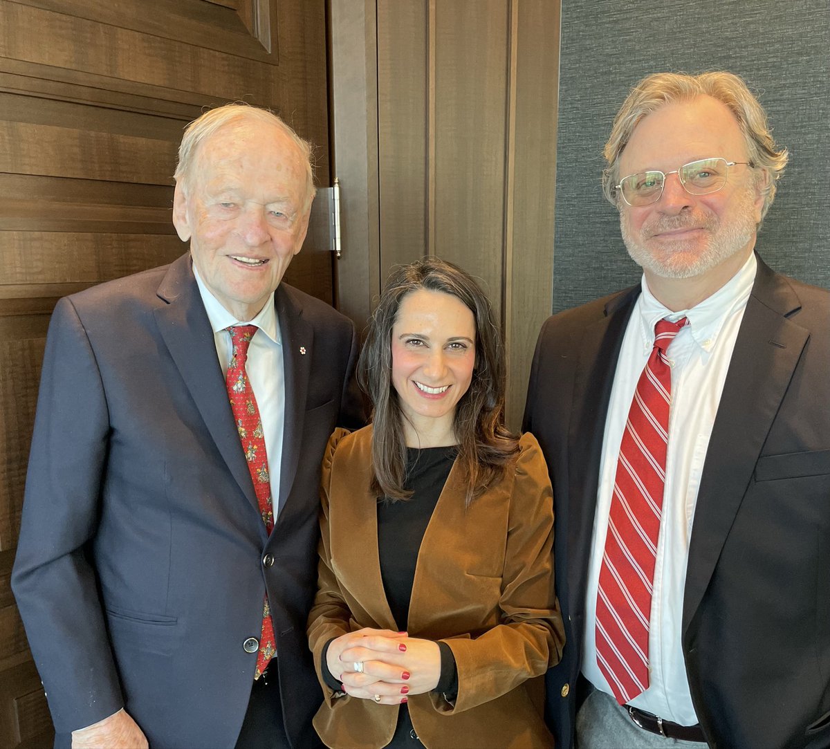 SummerNudel's tweet photo. An honour to meet with former Prime Minister Jean Chretien this morning. A reminder that leadership and commitment to public service can leave a lasting legacy. Thank you for your valuable thoughts and advice. #canpoli https://t.co/cnbOi3F4ir