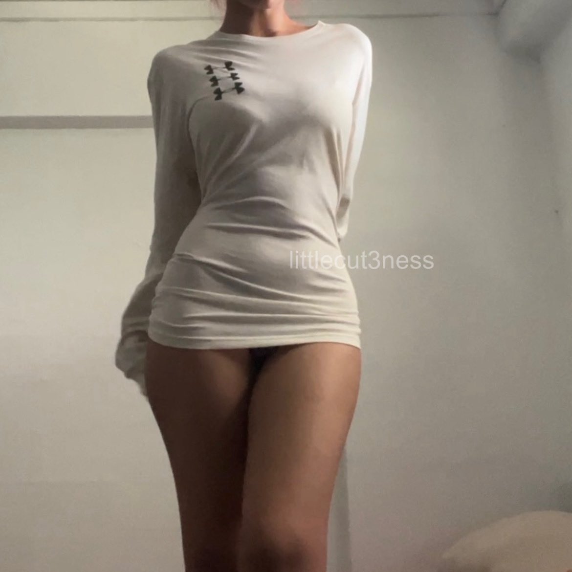 littlecut3ness's tweet photo. took some photos the other day when i was horny and thought i looked so f*ckable https://t.co/VjCpvc73O0