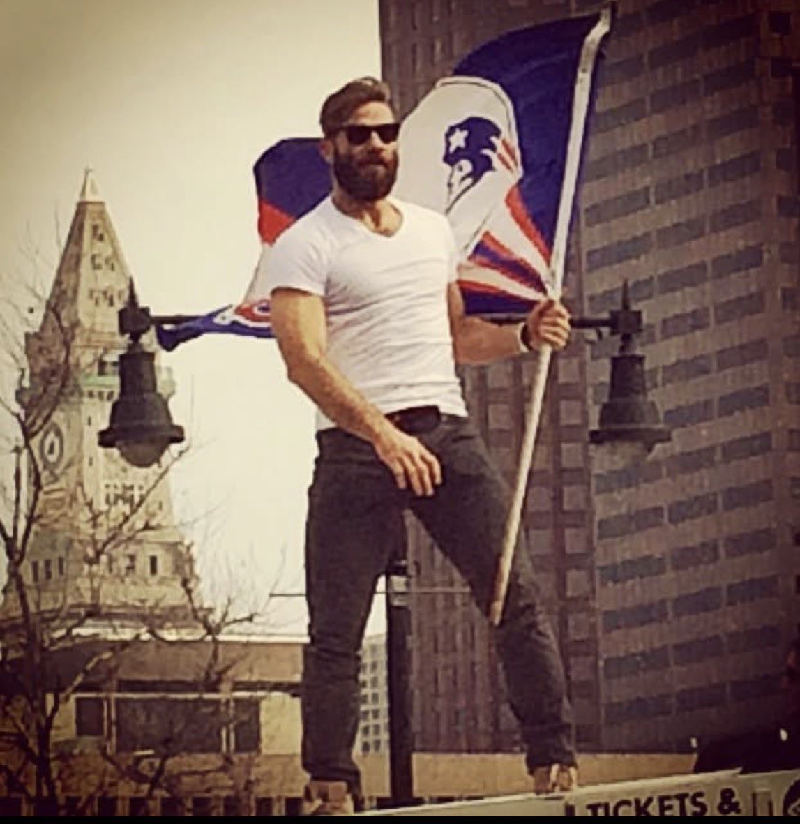 MartyKaratey's tweet photo. @Edelman11 11 years ago today. Never forget buddy! https://t.co/vUMual6qQR