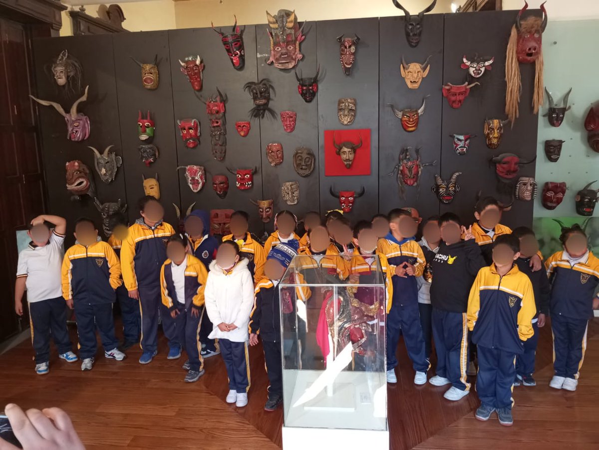 museo_mascara's tweet photo. Agradecemos con cariño la visita de los niños de primaria de la Esc. Ignacio Zaragoza al Museo Nacional de la Máscara. Nos ilusiona pensar que pronto volveremos a compartir nuevas experiencias juntos
#MuseoNacionalDeLaMáscara #VisitasEscolares #Cultura #AprenderJugando https://t.co/CZHU4m80ma