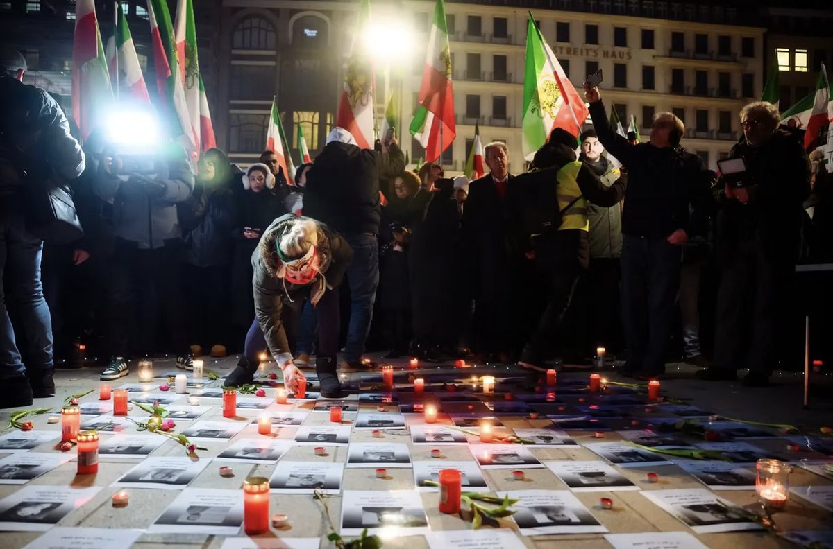 🇮🇷Christian lawyer Attieh Fard, born in Iran, reports that injured protesters are too afraid to go to hospitals for fear of being targeted by the regime. 

More than 30,000 demonstrators have reportedly been killed, though officials claim 3,000.