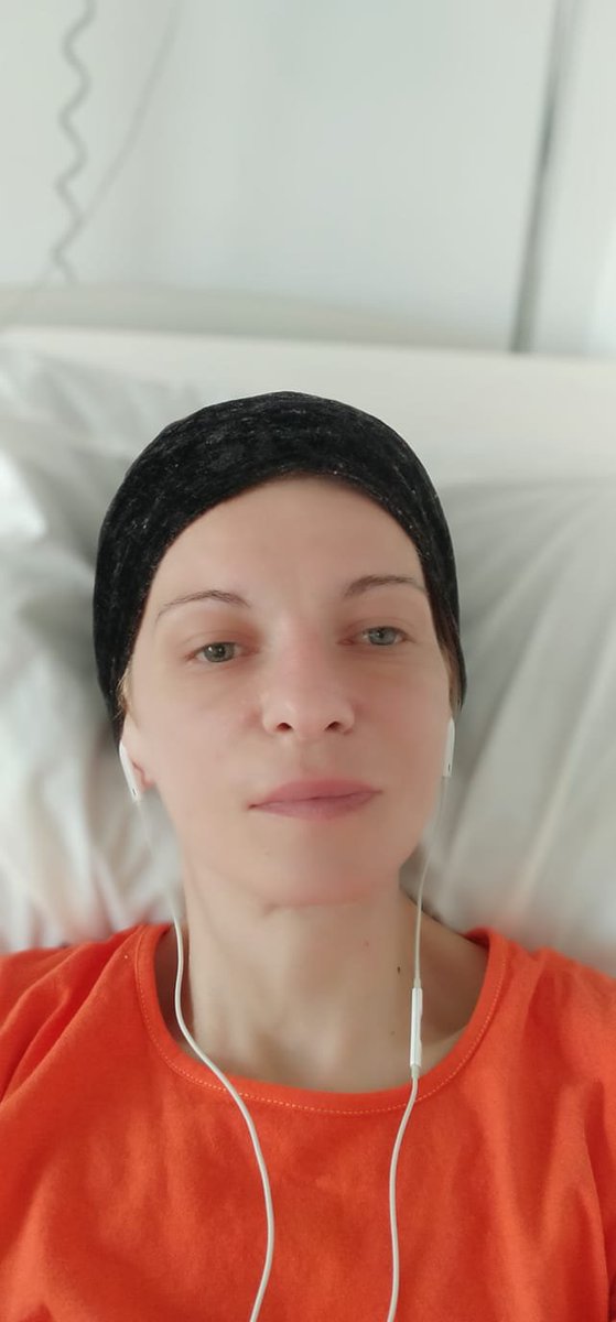 Ove godine će biti tačno 13 godina kako su mi uradili transplataciiju jednjaka. Naravno i odžačarska kapa je išla samnom u salu. 
Nikada, ali nikada ne odustajte! 
Rak je izlečiv!