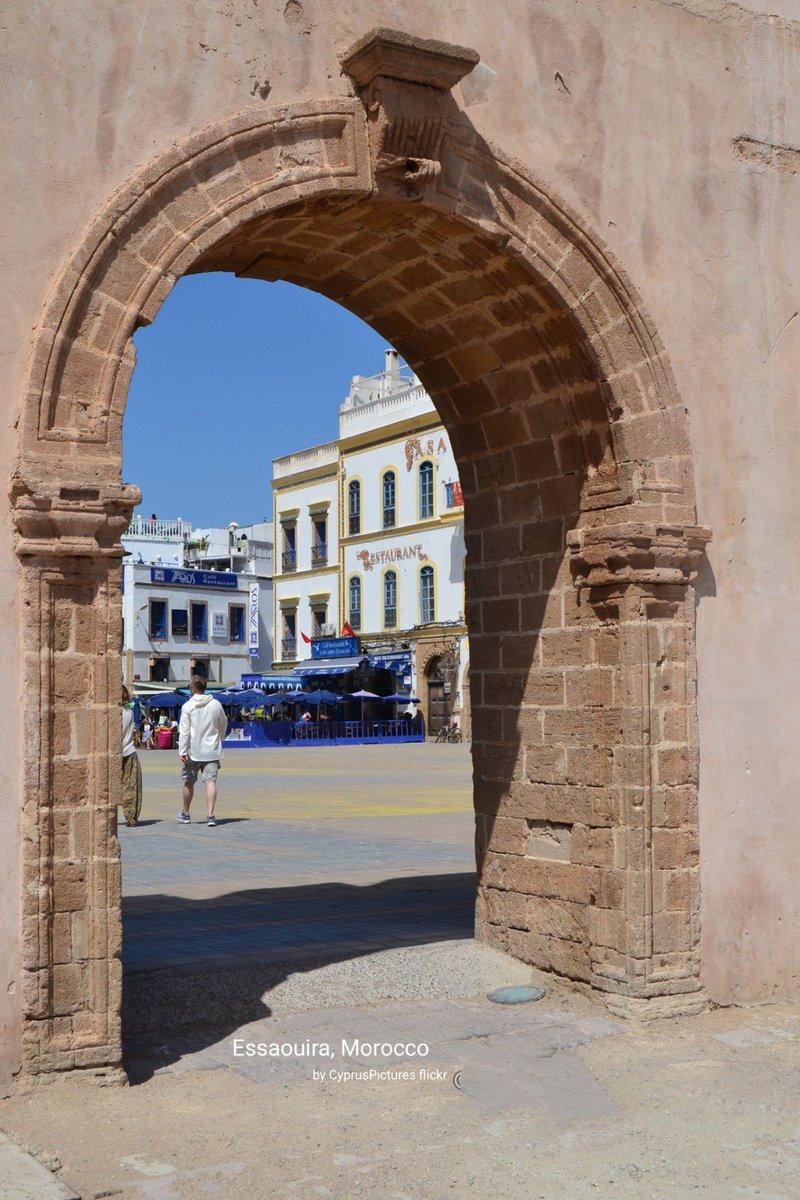 CyprusPictures's tweet photo. Travel #memories of 3 days in Essaouira on the Atlantic coast of Morocco. 
We definitely want to return here.
#photography #morocco #travel #essaouira #architecture #twittertraveler #travelplanning #allthingseurope #archway #walkswithmycamera #moroccotravel #architecturetraveller https://t.co/jdBr22hE20