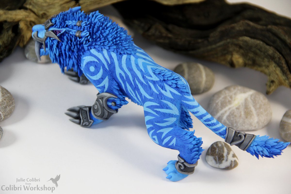 Julie Colibri (Commission status: OPEN) tweet media