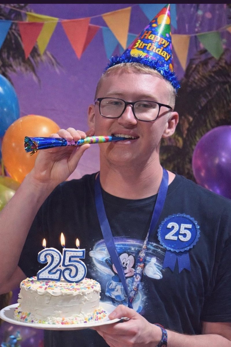 LomboTonka's tweet image. A big day indeed!  Joey is 25! Happy birthday Joey! A quarter century in the books! Have a great day today Joey, you make every one of ours the best! #bigday #happybirthdayJoe