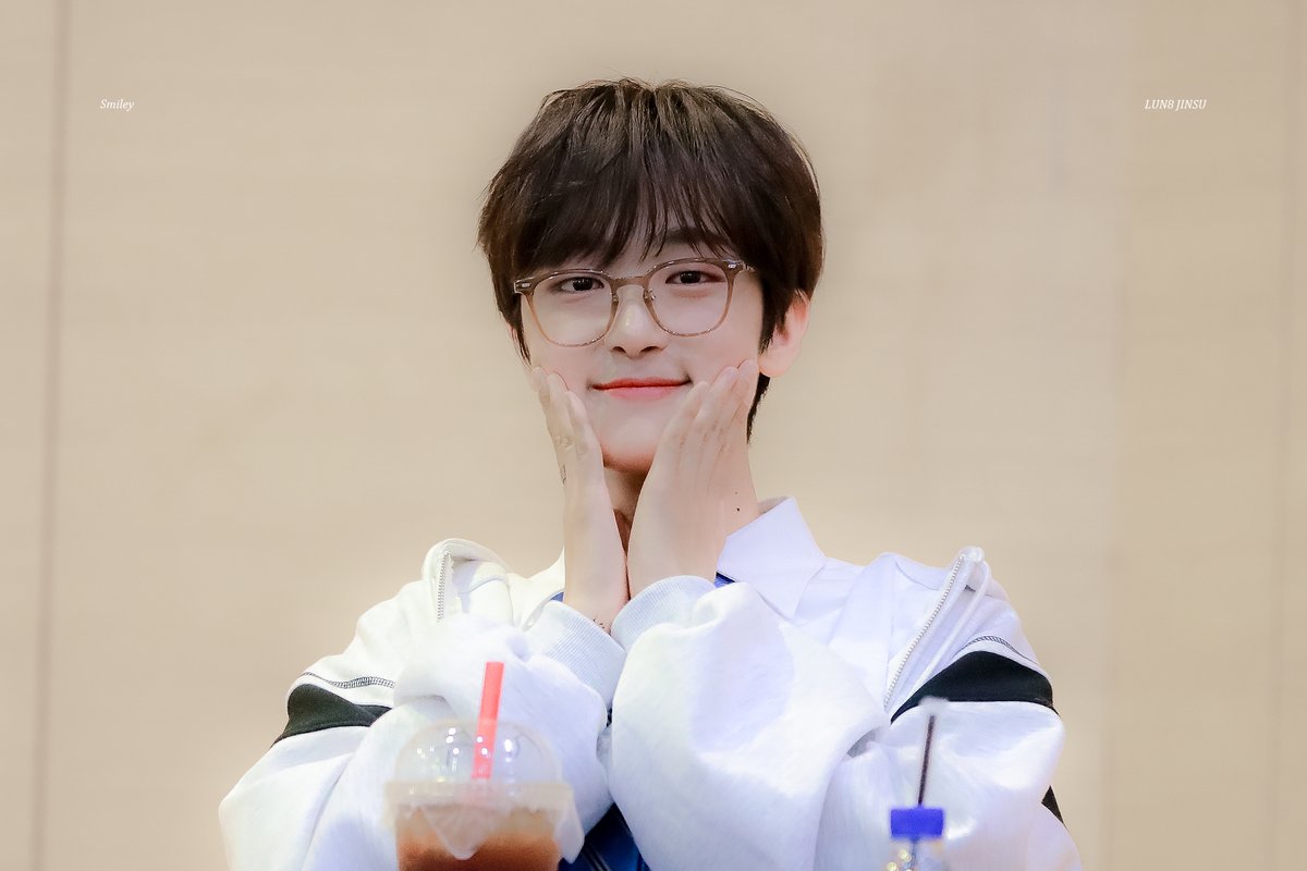 SMILEY030205's tweet photo. 고마워 사랑해 🫂🩶

#HAPPYJINSUDAY
#루네이트 #LUN8 #진수 #JINSU https://t.co/JDP0VXdJht