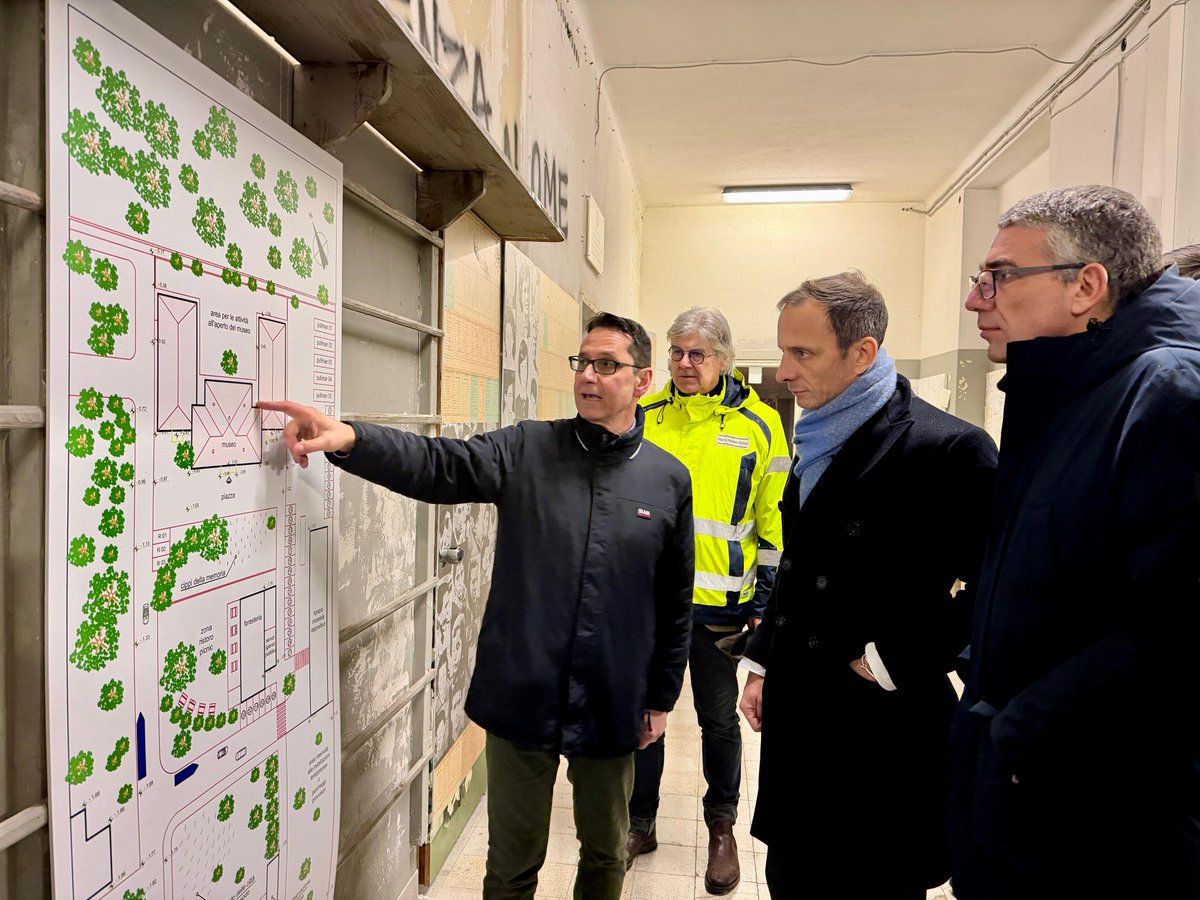 regioneFVGit's tweet photo. "Ricordare il passato serve a capire il presente. Il nuovo Museo di Padriciano racconterà ai giovani la storia degli #esuli e di queste terre in modo coinvolgente grazie a una tecnologia multimediale". Così il governatore di #RegioneFVG @M_Fedriga 👉https://t.co/mBtDc267JB https://t.co/sxSN8Gcdq5