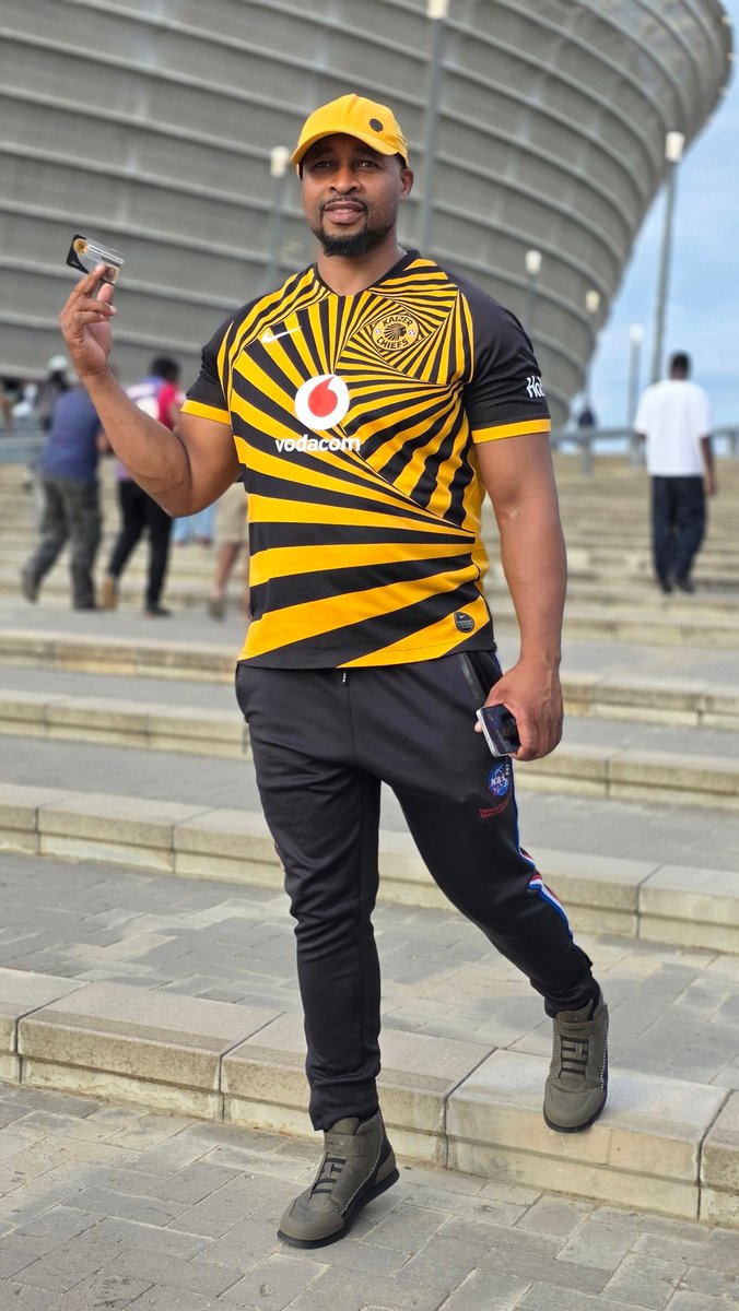 mlilo01's tweet photo. @Vodacom Phakathi inside.... 😉 https://t.co/EwyrJul8Ky