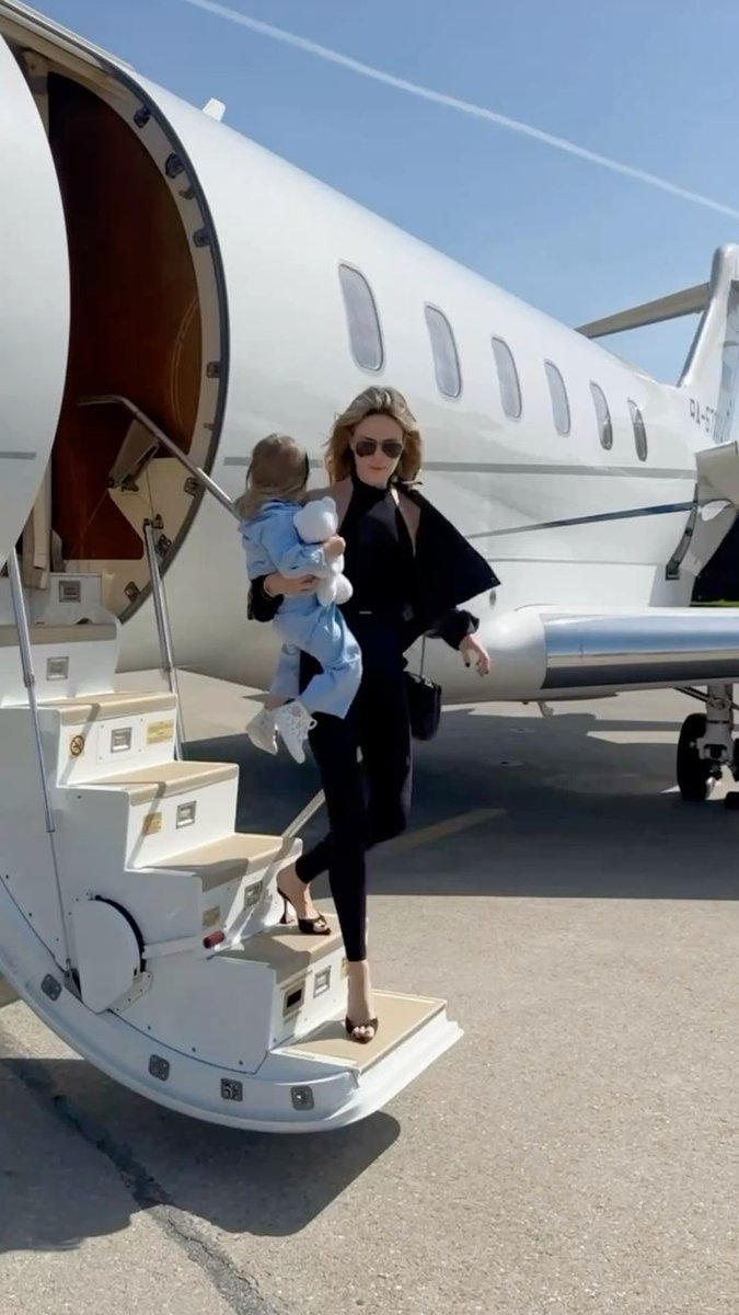 herhush_'s tweet photo. manifesting sunshine, memories, vacations and adventures with my mini me https://t.co/uNzstNrBP3