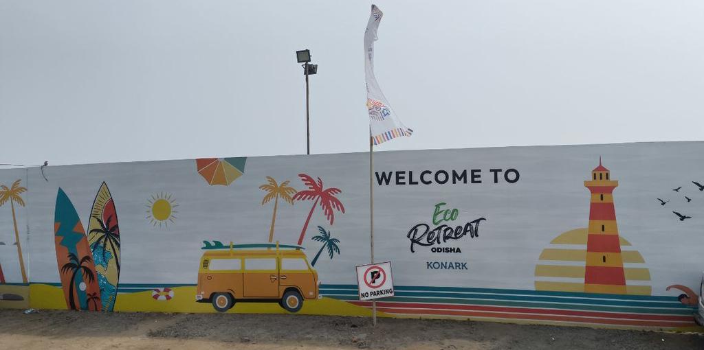 NomadicWolfX's tweet photo. Sun Temple vibes &amp; ocean tides 🌊☀️
Surreal afternoon at the Konark Beach buffet,
sharing space &amp; ideas with visionaries like @shekharkapur
From the history of the Sun to the future of AI, the conversation Stable coin
@blackswansummit Bhubaneswar♠️
#BlackSwanSummit #Konark #Web3 https://t.co/H2zTBb3WMn