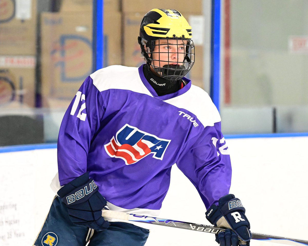 Happy birthday to Wenatchee Wild prospect Avery Hanowski!

Avery is wearing the navy-and-gold shamrock of the Rosemount High School Irish in Minnesota, and is at nearly a point a game as a sophomore. Good luck tomorrow in your game at Farmington!

#PowerOfThePack