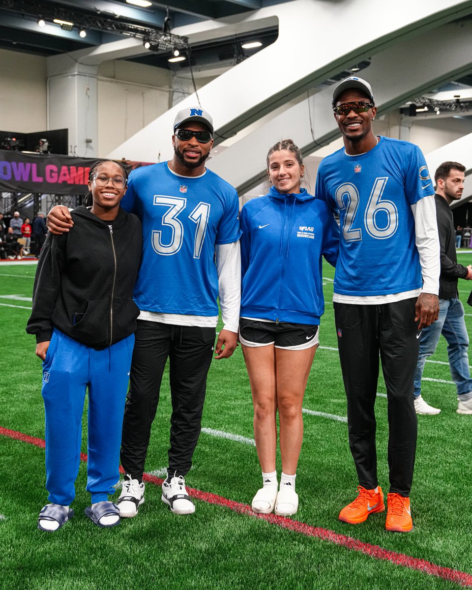 Vamos_Bears's tweet photo. EL FLAG ESTÁ EN TODOS LADOS 🌎🙌
Dos de las jugadoras del programa de flag en Chicago, patrocinado por los Bears, fueron elegidas para participar en un torneo que ocurrió durante la #ProBowlGames. https://t.co/YbsWsldrYE