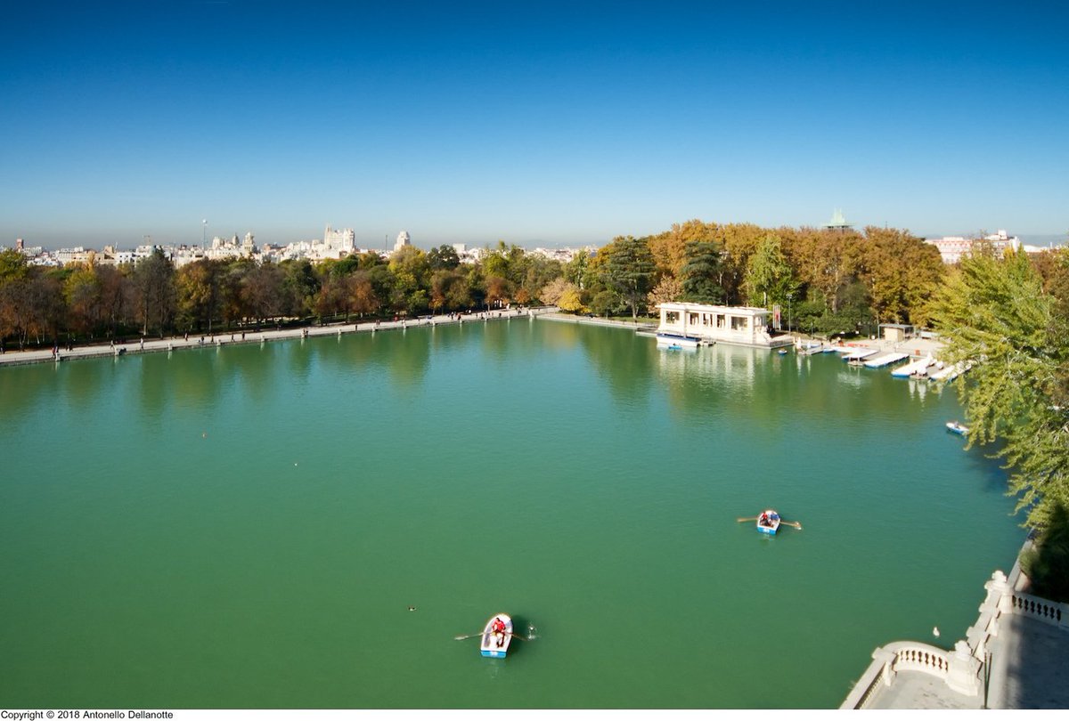 malacarasev's tweet image. Y LA MEDIDA MÁS CLASICA PERO QUE SE SIGUE UTILISANDO COMO ES:

EL ESTANQUE DEL RETIRO (55.150 m³ = 55 MILLONES DE LITRO)

"SE DESEMBALSÓ EL EQUIVALENTE A DOS ESTANQUE DEL RETIRO"