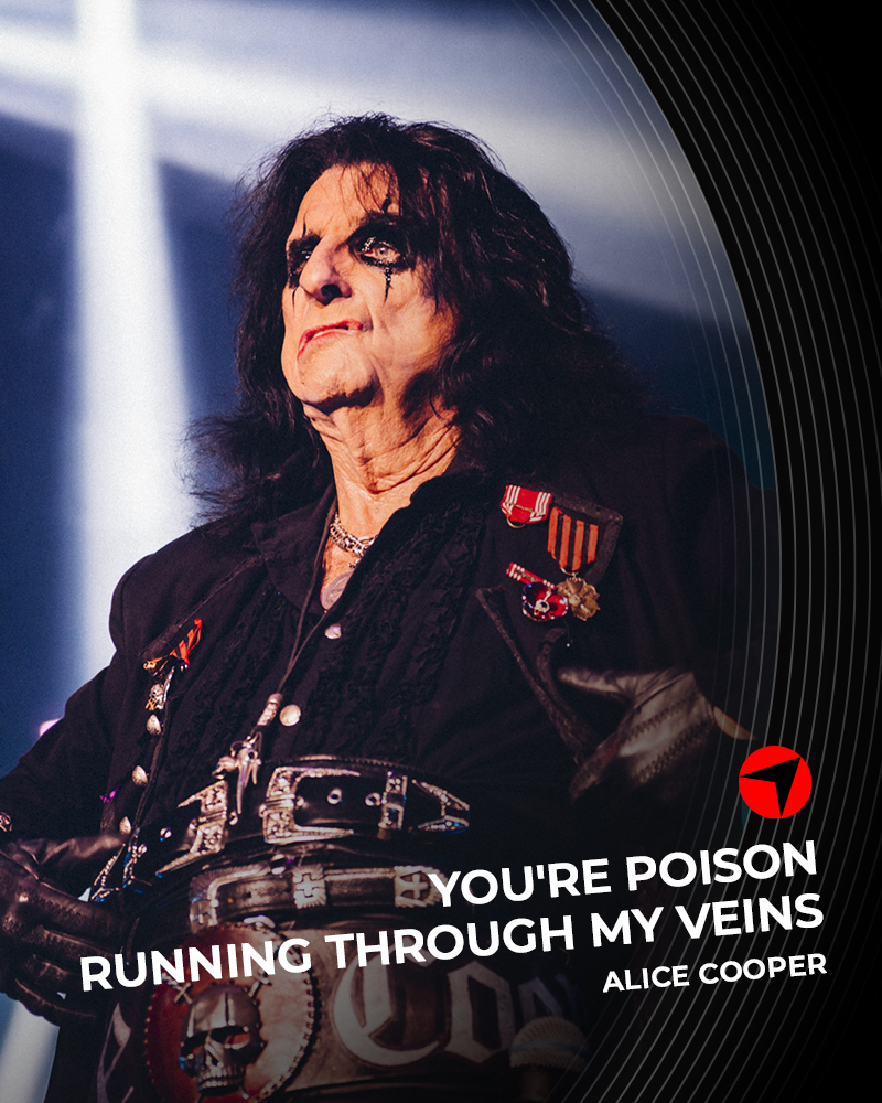 RadioFrecciaOf's tweet photo. Tanti auguri ad Alice Cooper che oggi compie 78 anni 🎂

📸 @MissElenaDV https://t.co/Pi9xpC4r3n