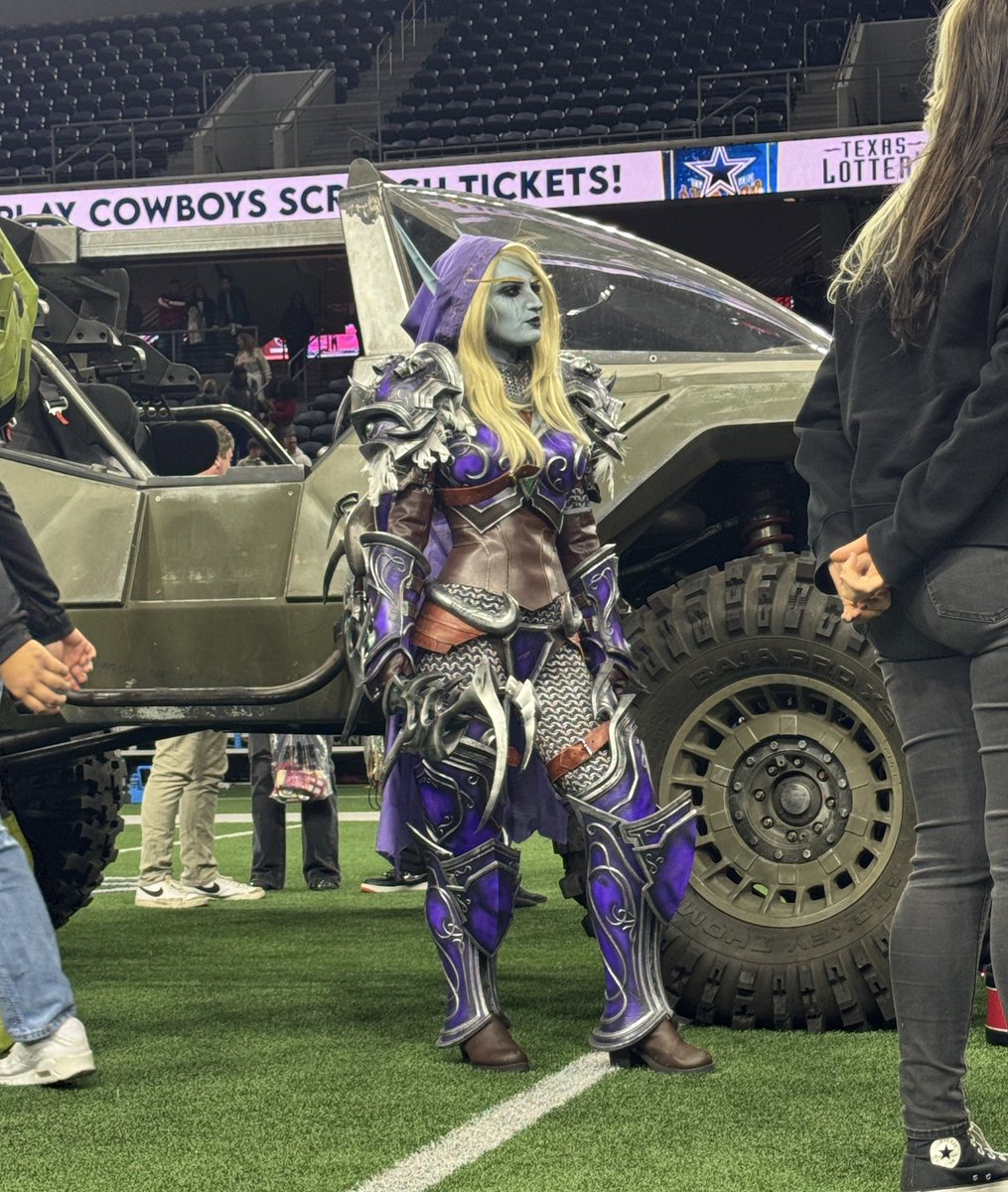 Kira Regent Lord of Silvermoon 💙🏳️‍🌈 tweet media