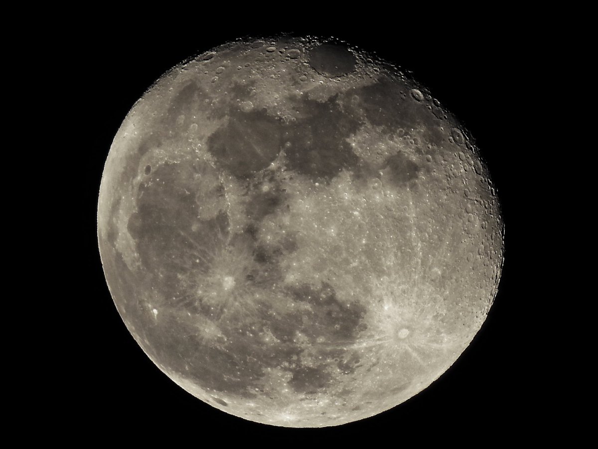 SkinnyAtlasMsic's tweet photo. 2.3.26 #moon 94% https://t.co/CDBtPoRTQf