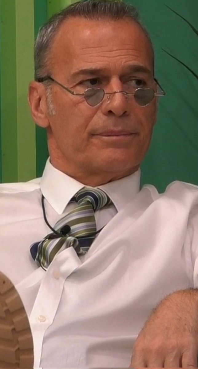 Cotill11's tweet image. #GHDuo4F
Concursante de millones, bestia televisiva,4 años en el campo,retirado de la tele, rodeado de cabras,reaparece haciendo una de las mejores ediciones desde hace mucho, siendo protagonista una vez más,dando contenido, juego, repartiendo zascas,dime que no suena a ganador