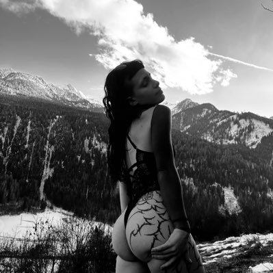 fer_raglia's tweet photo. finalmente comincio a postare anche qui 💦✨ https://t.co/wn4vpCMmb4