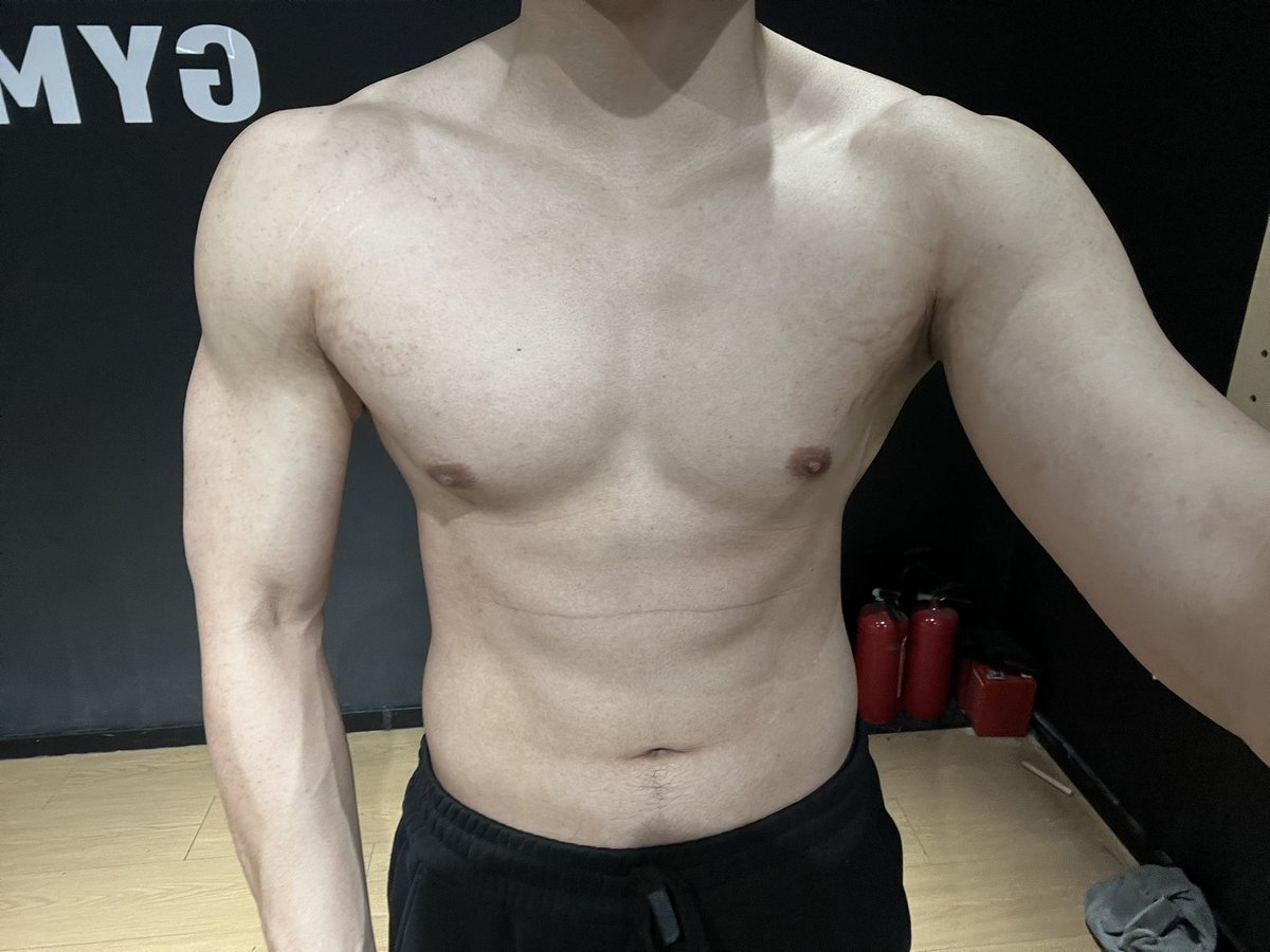 咸菜肉丝饼 tweet media