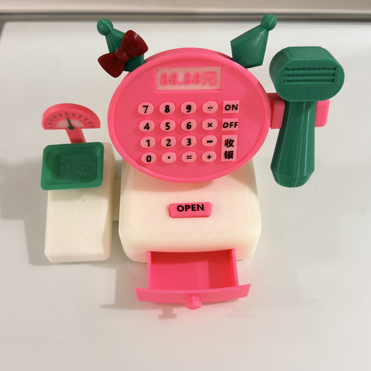 3D yazıcı aldım. Kızımın oyuncaklarını kendim basıyorum.